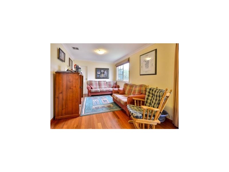 8 Dora Street, Blacktown NSW 2148