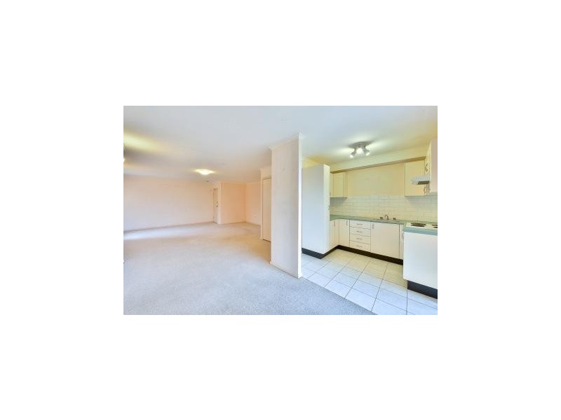 20/25-27 Fourth Ave, Blacktown NSW 2148