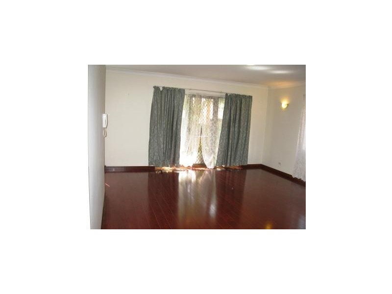 2/14 Alfred Street, Westmead NSW 2145