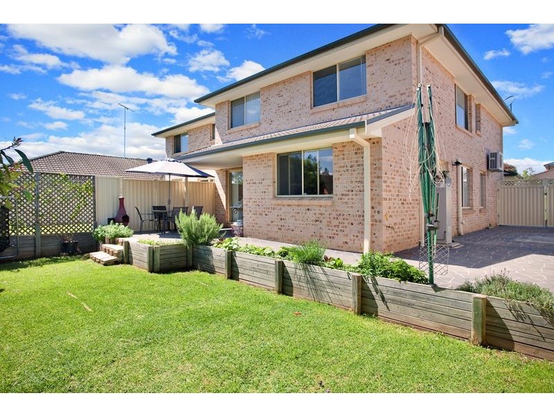 6 Kentia Court, Stanhope Gardens NSW 2768