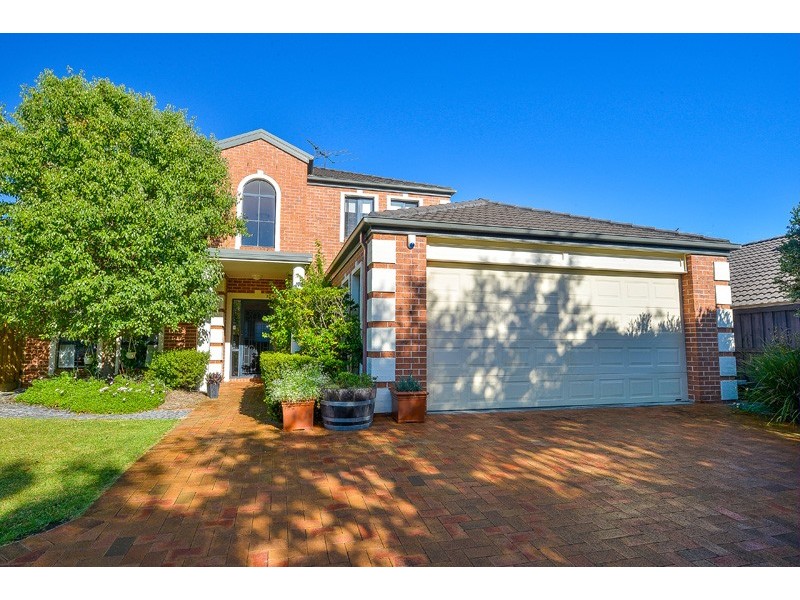 6 Berrimilla Way, Beaumont Hills NSW 2155