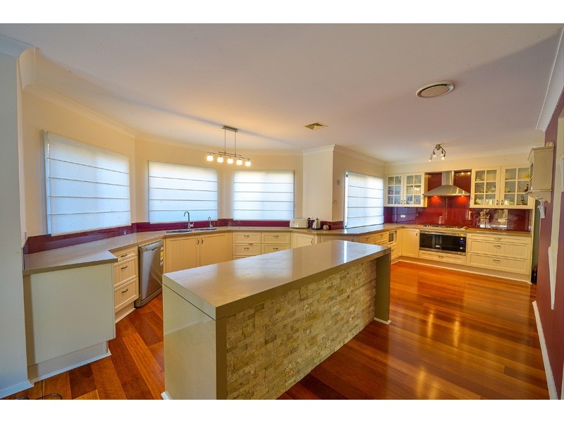 6 Berrimilla Way, Beaumont Hills NSW 2155