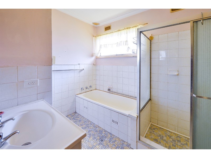 24 Mantaka Street, Blacktown NSW 2148