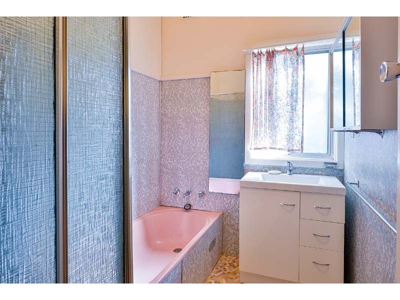 8 Dell Street, Blacktown NSW 2148