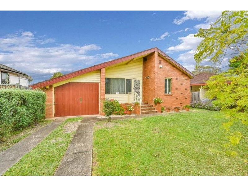 8 Popondetta Road, Whalan NSW 2770