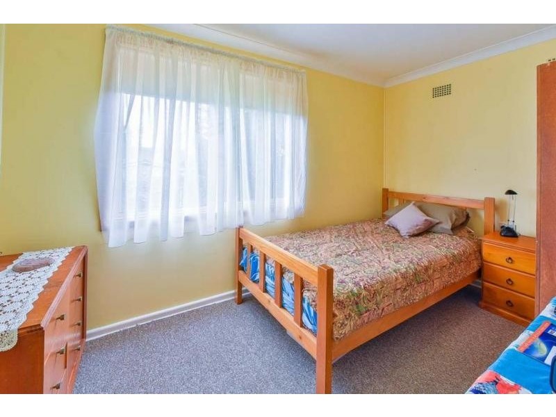 8 Popondetta Road, Whalan NSW 2770