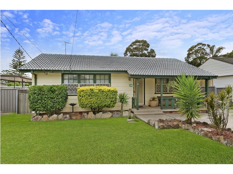 9 Melanesia Avenue, Lethbridge Park NSW 2770