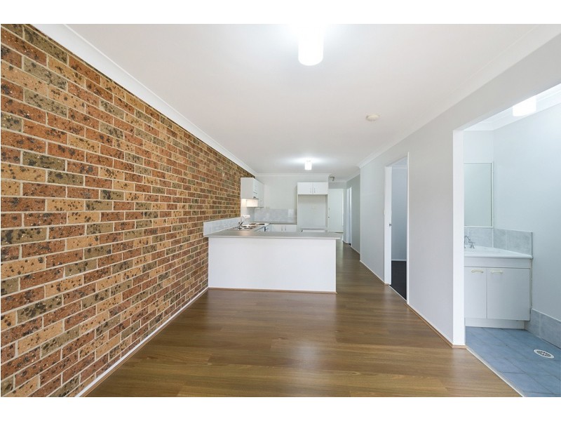 5a Lakewood Drive, Woodcroft NSW 2767