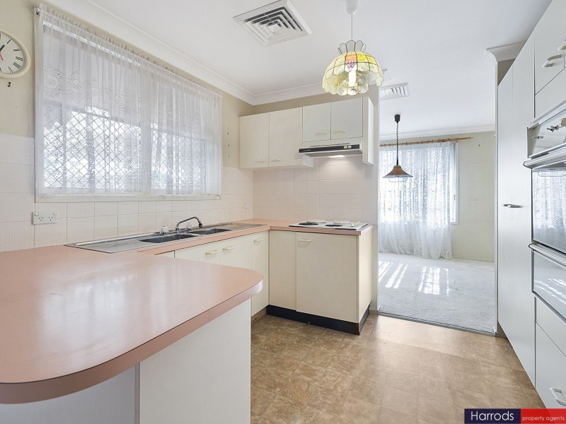 12 Sampson Crescent, Quakers Hill NSW 2763