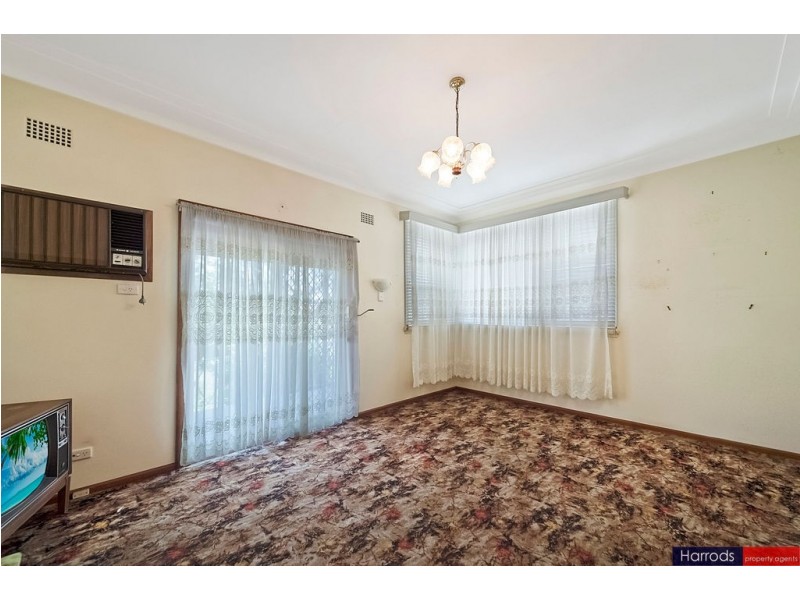 16 Veronica Crescent, Seven Hills NSW 2147