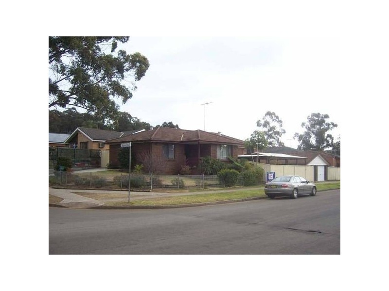 2 Adelphi Crescent, Doonside NSW 2767