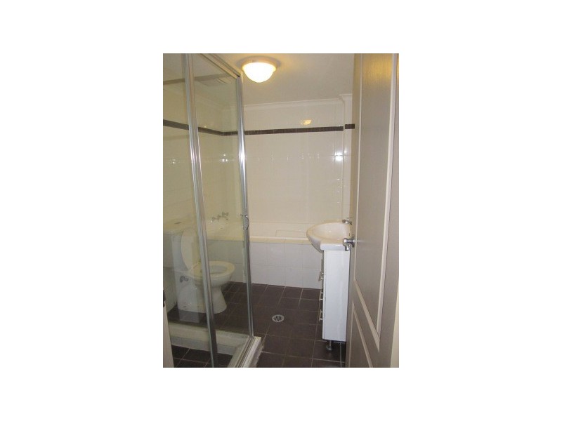 8/8-14 Oxford St, Blacktown NSW 2148