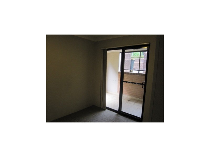 8/8-14 Oxford St, Blacktown NSW 2148