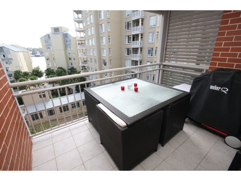 707/41 Refinery Drive, Pyrmont NSW 2009