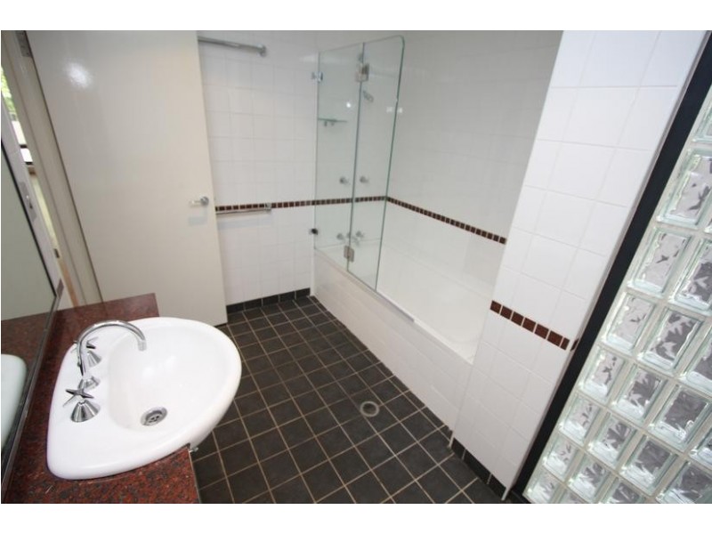 201/2 Jones Bay Rd, Pyrmont NSW 2009