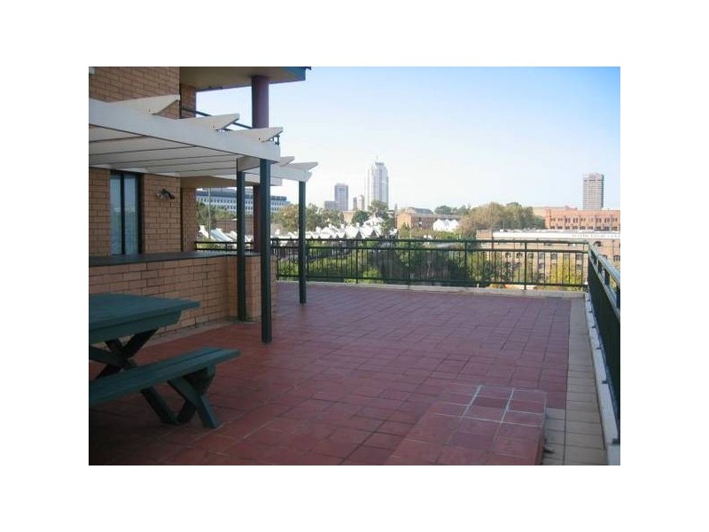 222 Wattle Cres, Pyrmont NSW 2009