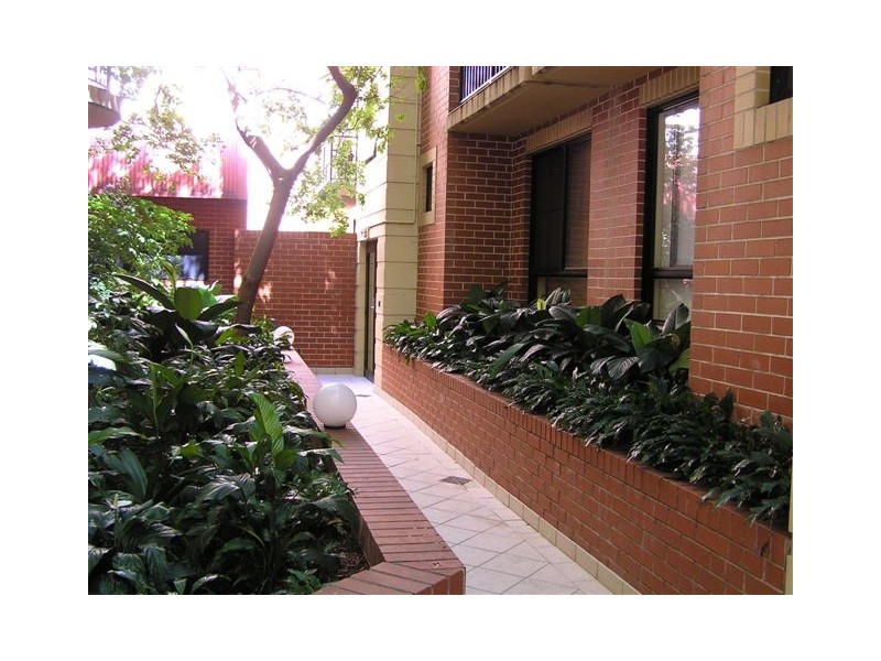 EG2/54 Experiment St, Pyrmont NSW 2009