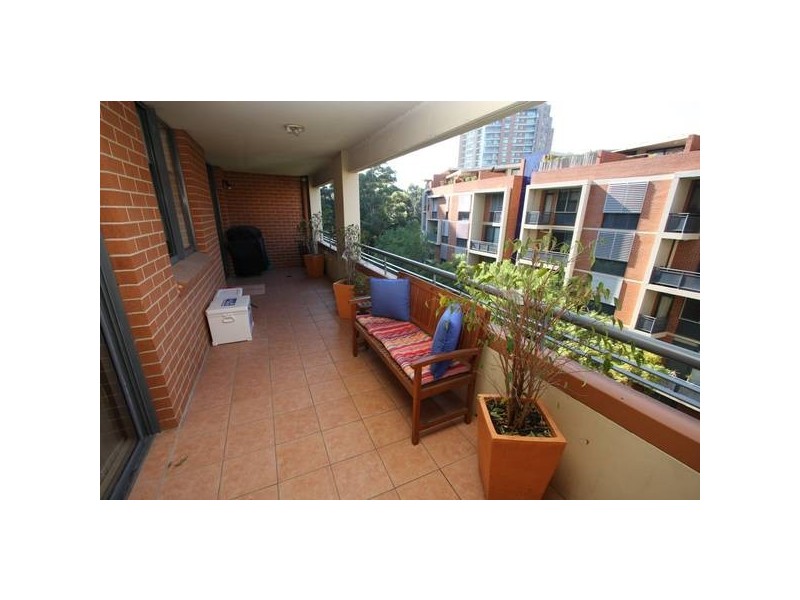 32/2-10 Quarry Master Drive, Pyrmont NSW 2009