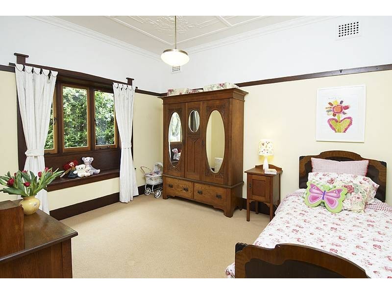 6 Abergeldie Street, Dulwich Hill NSW 2203