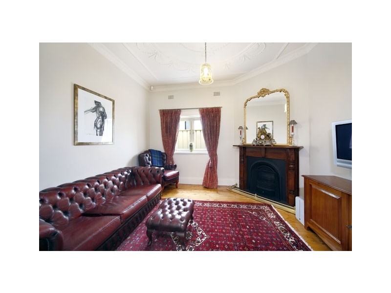 2 Euston Road, Hurlstone Park NSW 2193