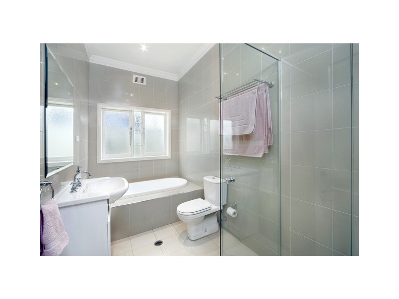 2 Euston Road, Hurlstone Park NSW 2193