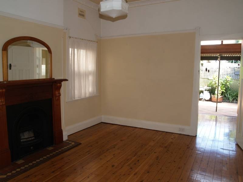 15 St John Street, Lewisham NSW 2049