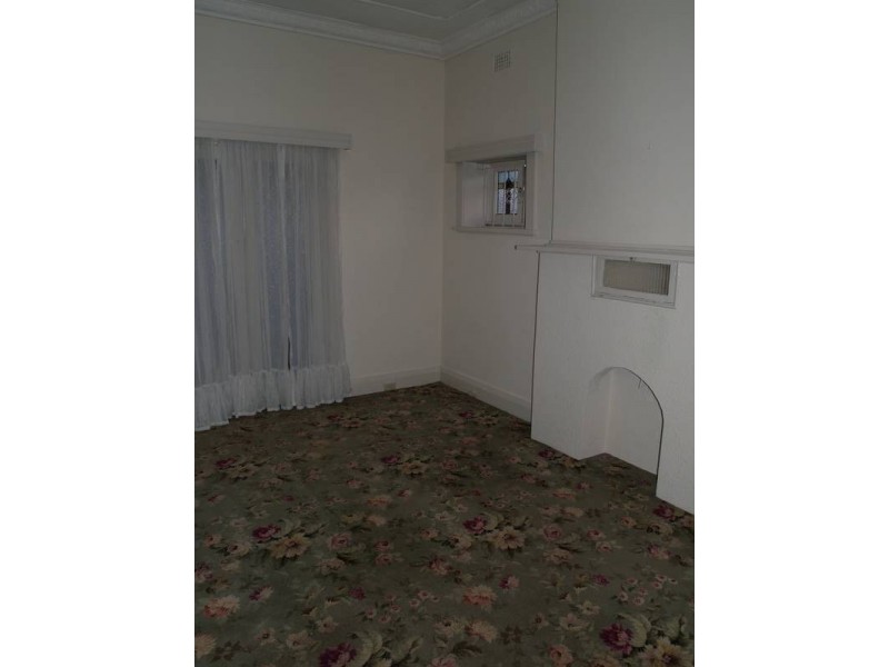 2 Yeo Avenue, Ashfield NSW 2131