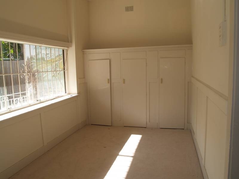 2 Yeo Avenue, Ashfield NSW 2131