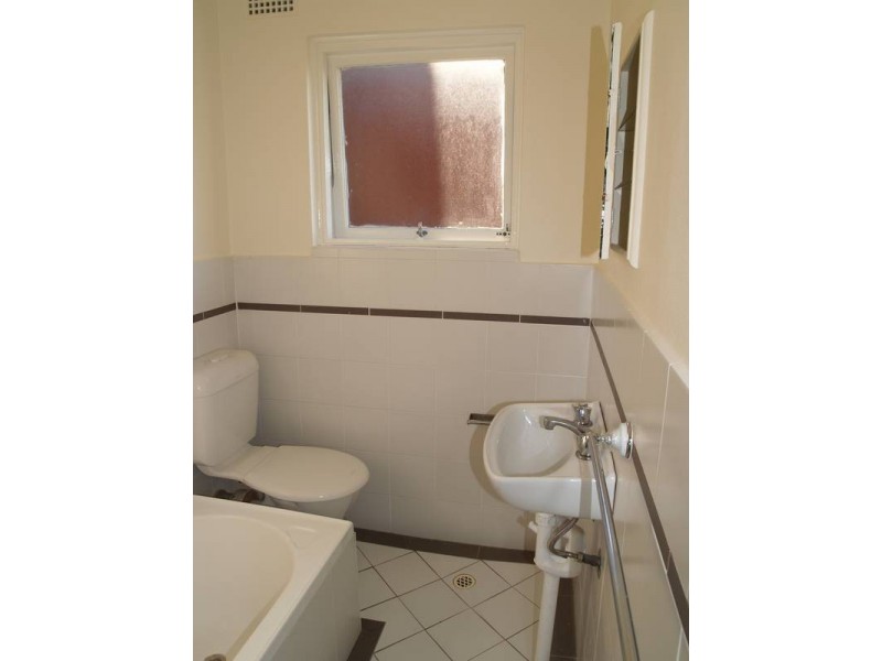 1/40 Robert Street, Ashfield NSW 2131