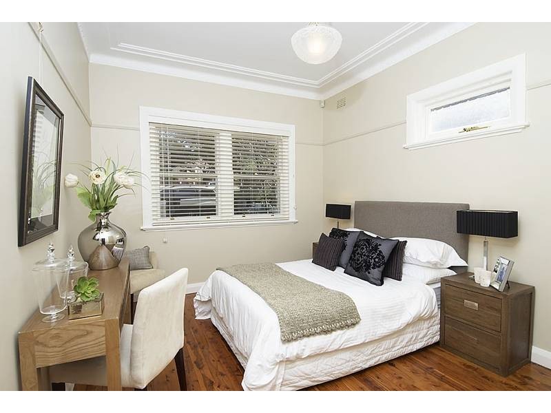 18 Victoria Square, Ashfield NSW 2131