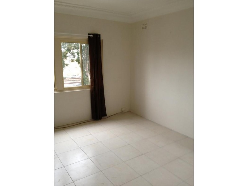 2/39 Grosvenor Crescent, Summer Hill NSW 2130