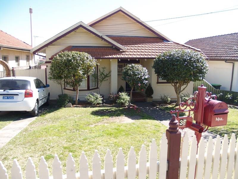 39 High Street, Canterbury NSW 2193