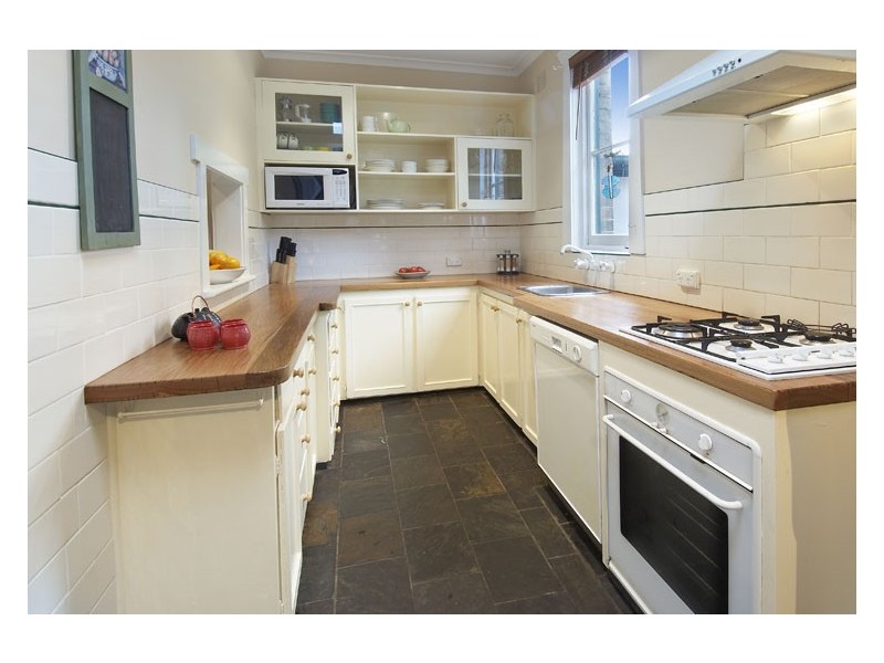 11 Goodwin Avenue, Ashfield NSW 2131