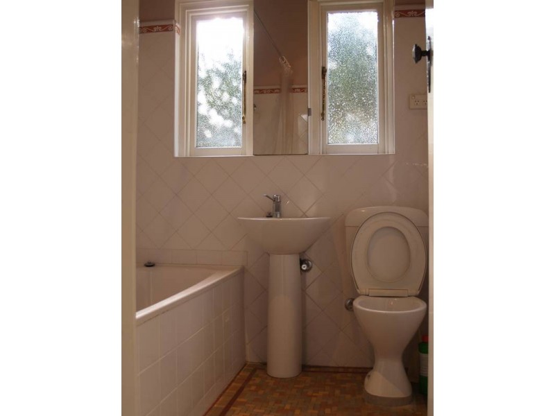 4/2 Allman Ave, Summer Hill NSW 2130