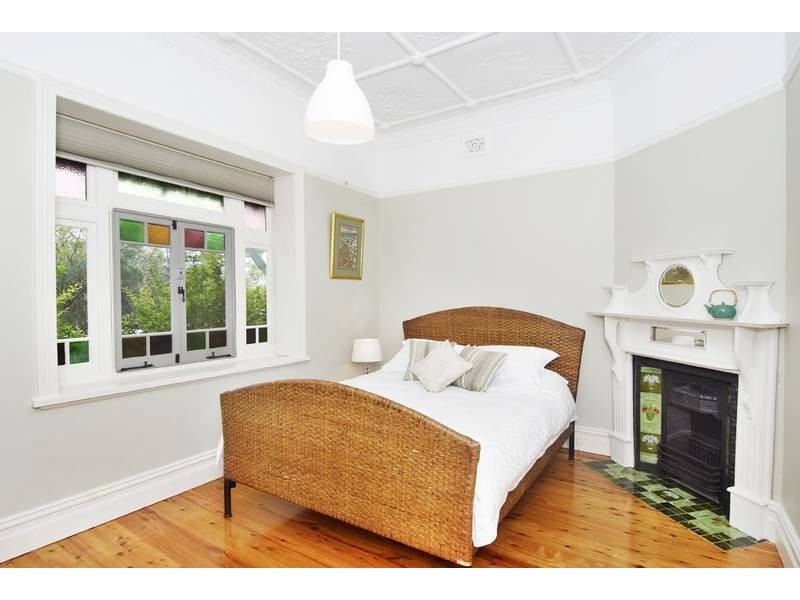 16 Dunstaffenage Street, Hurlstone Park NSW 2193