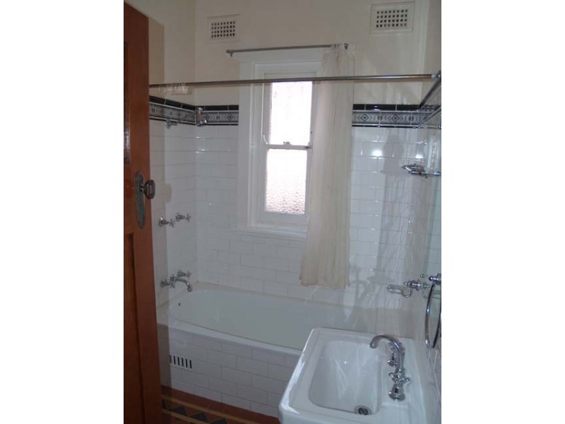 142 Wardell Road, Dulwich Hill NSW 2203