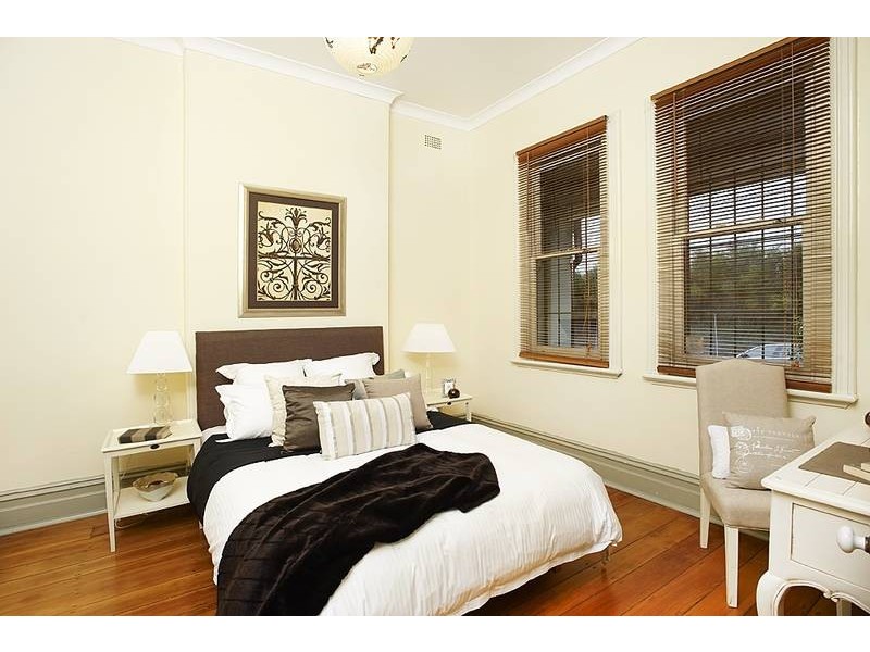 16 York Crescent, Petersham NSW 2049