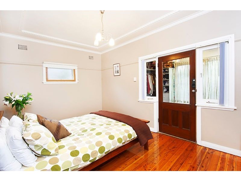 16 Georges River Road, Croydon Park NSW 2133
