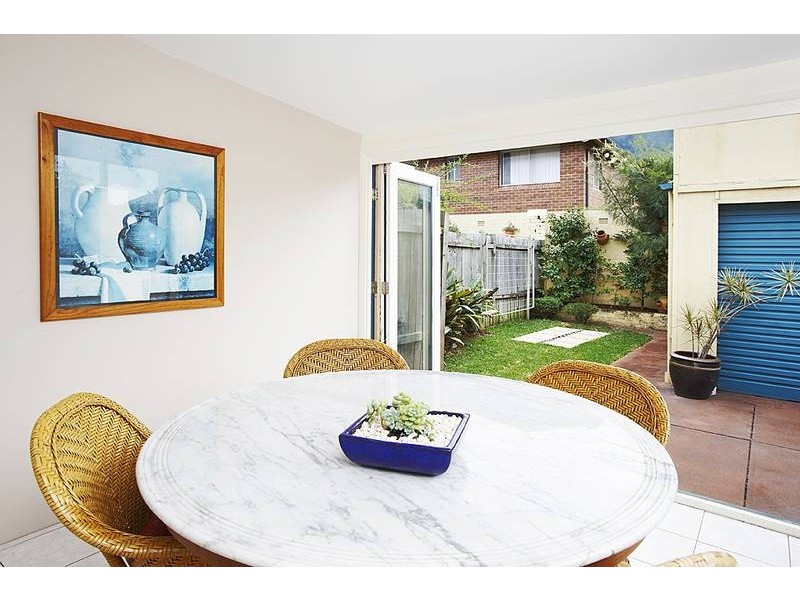 2/21 Elizabeth Street, Ashfield NSW 2131