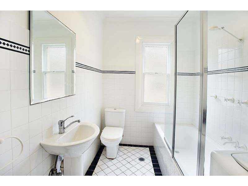 2/21 Elizabeth Street, Ashfield NSW 2131