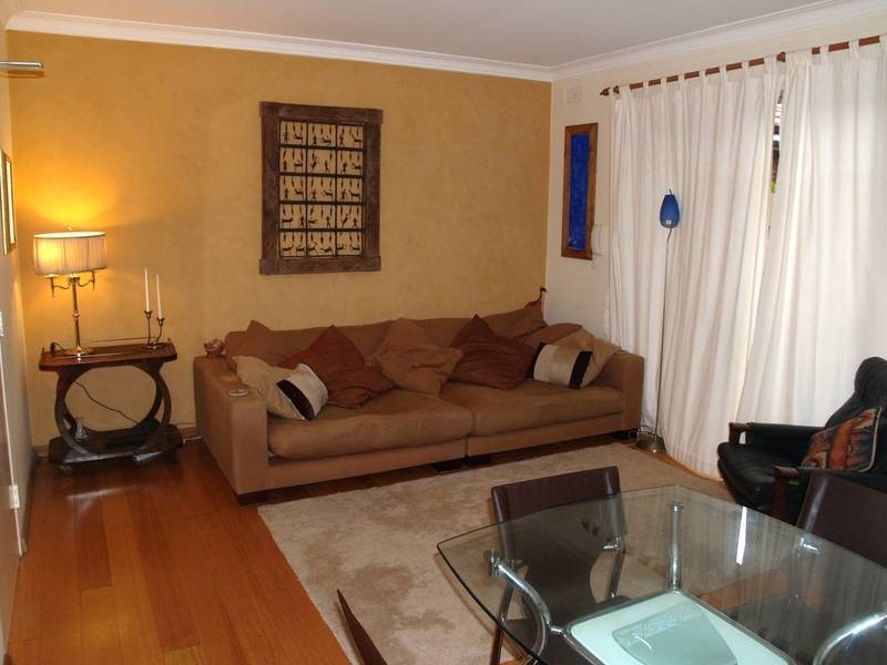 2/16 Grosvenor Crescent, Summer Hill NSW 2130