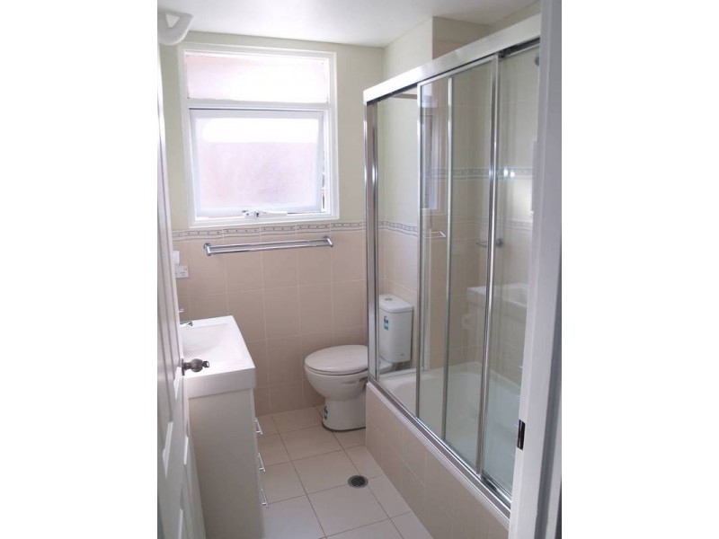 2/55 Grosvenor Crescent, Summer Hill NSW 2130