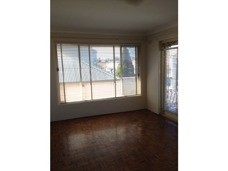 4/43 Canterbury Road (Hurlstone Park boarder), Canterbury NSW 2193