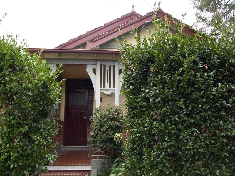 12 Arlington Street, Dulwich Hill NSW 2203