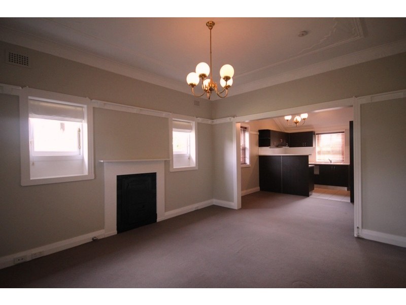 2/99 Queen Street, Ashfield NSW 2131