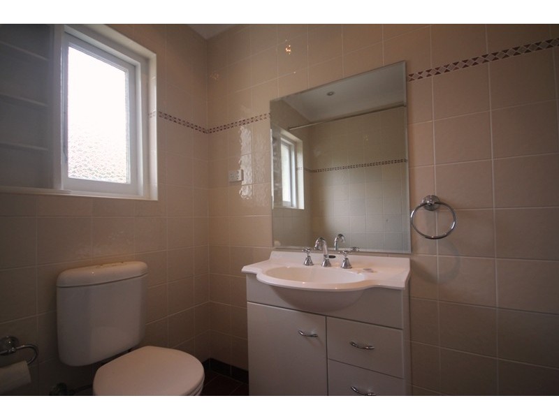 2/99 Queen Street, Ashfield NSW 2131
