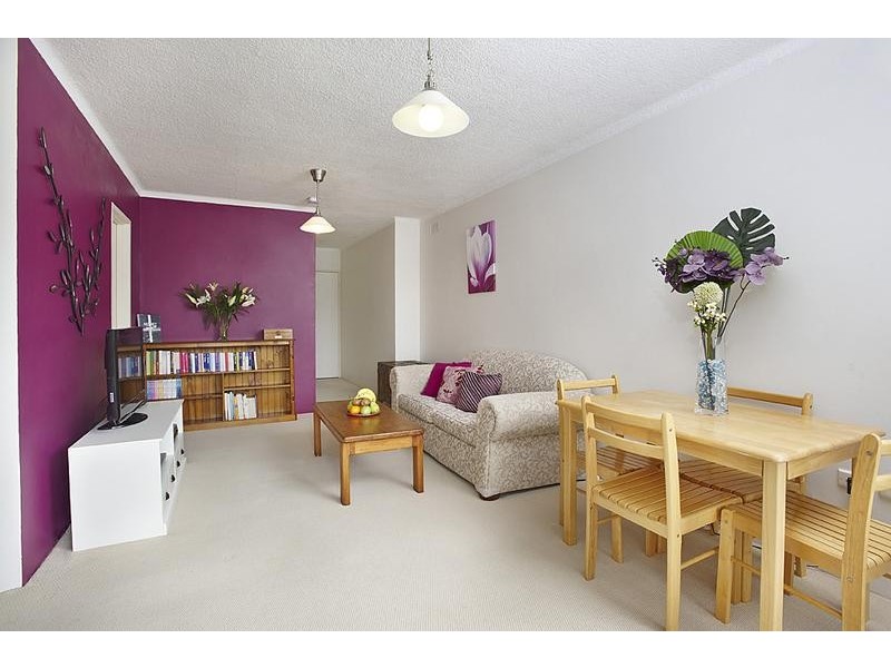 2/38 B Ewart Street, Marrickville NSW 2204