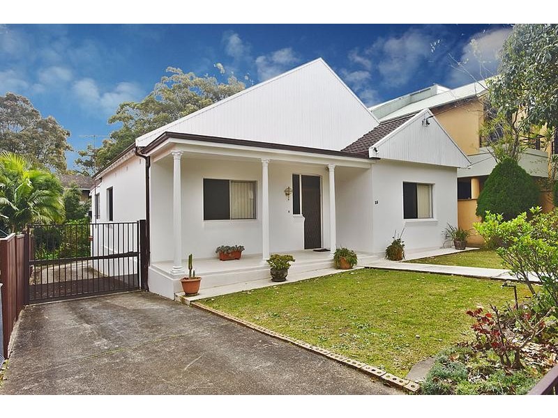 15 Pine Avenue, Five Dock NSW 2046