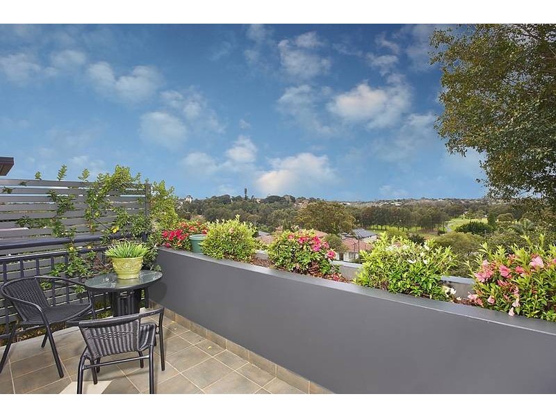 2B Undercliffe Lane, Earlwood NSW 2206