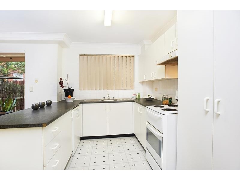 2/1 Hill Street, Marrickville NSW 2204